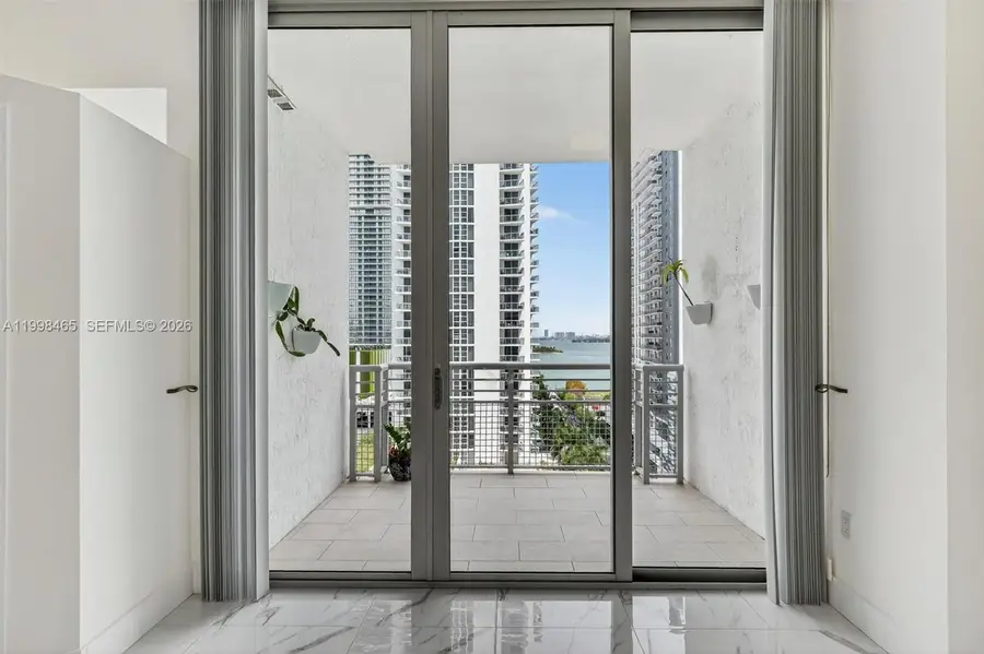 2200 NE 4th Avenue #1003, Miami, FL 33137 - #3