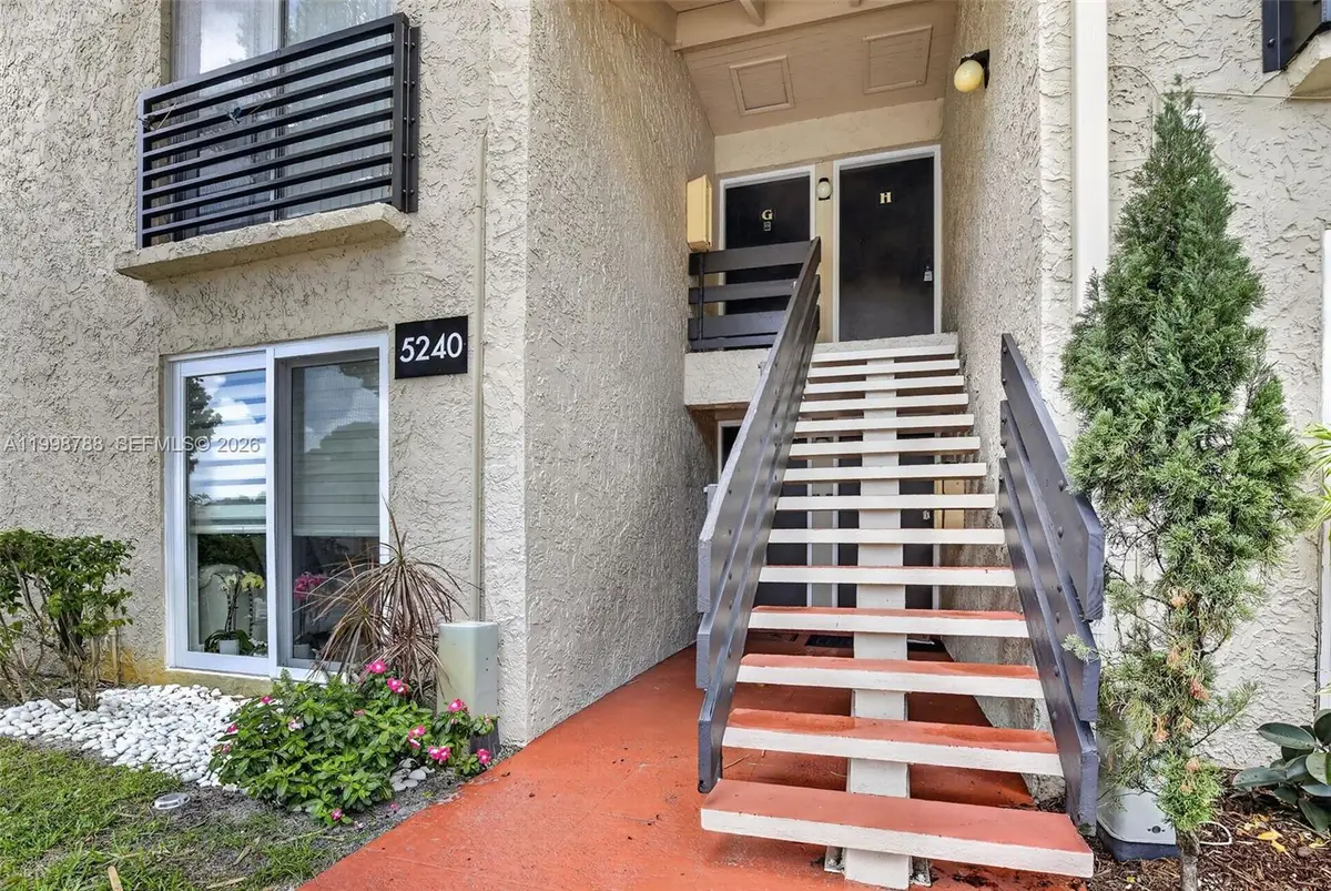 5240 NE 6th Avenue #H26, Oakland Park, FL 33334 - #1