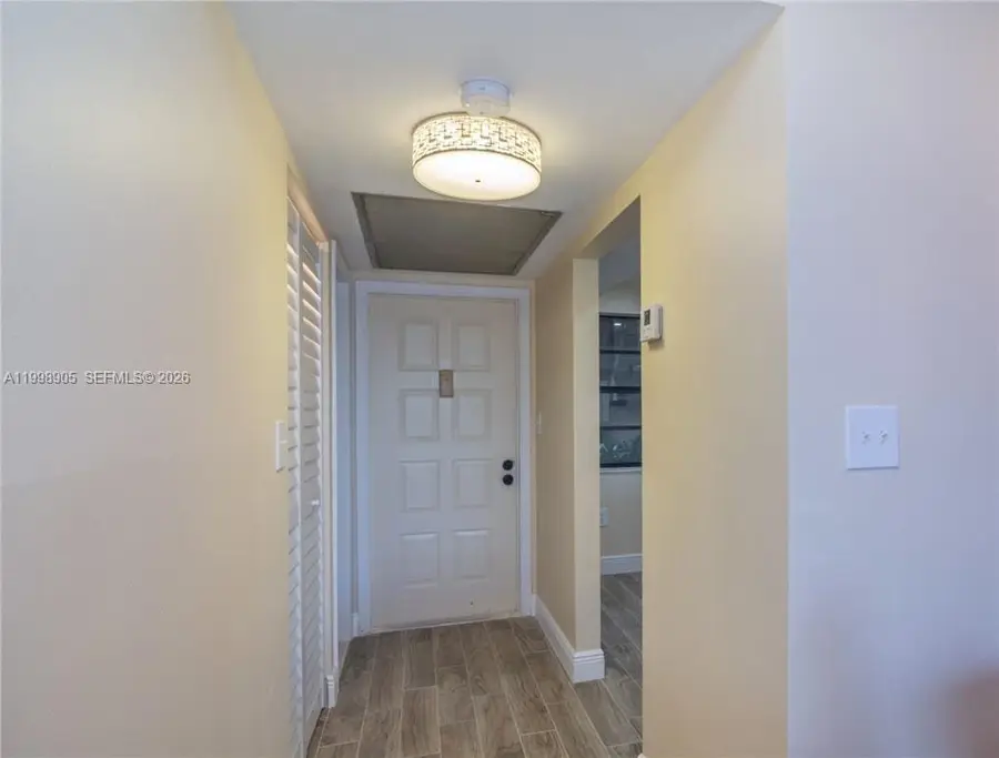 1100 Colony Point Circle #105, Pembroke Pines, FL 33026 - #3