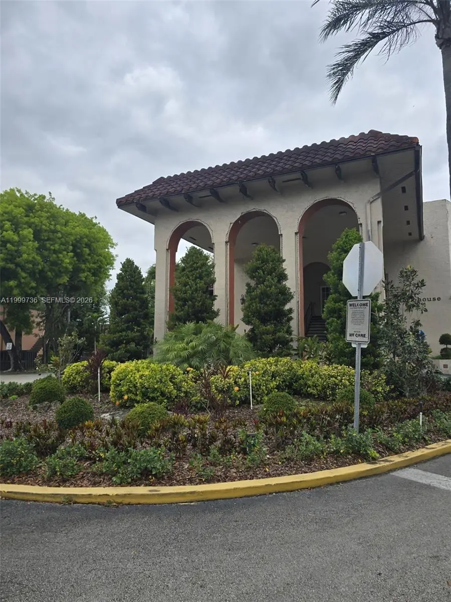 10786 N Kendall Drive #D5, Miami, FL 33176 - #3
