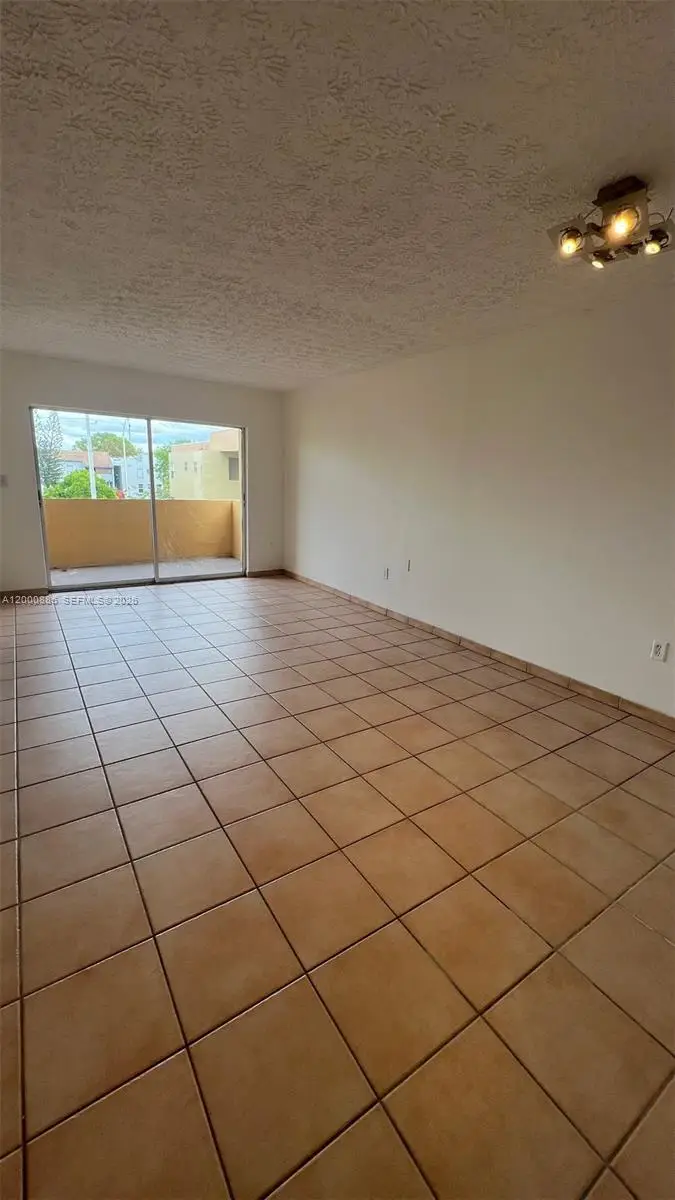 6070 W 18th Avenue #323, Hialeah, FL 33012 - #2
