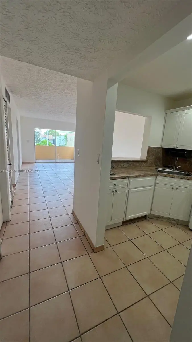 6070 W 18th Avenue #323, Hialeah, FL 33012 - #3