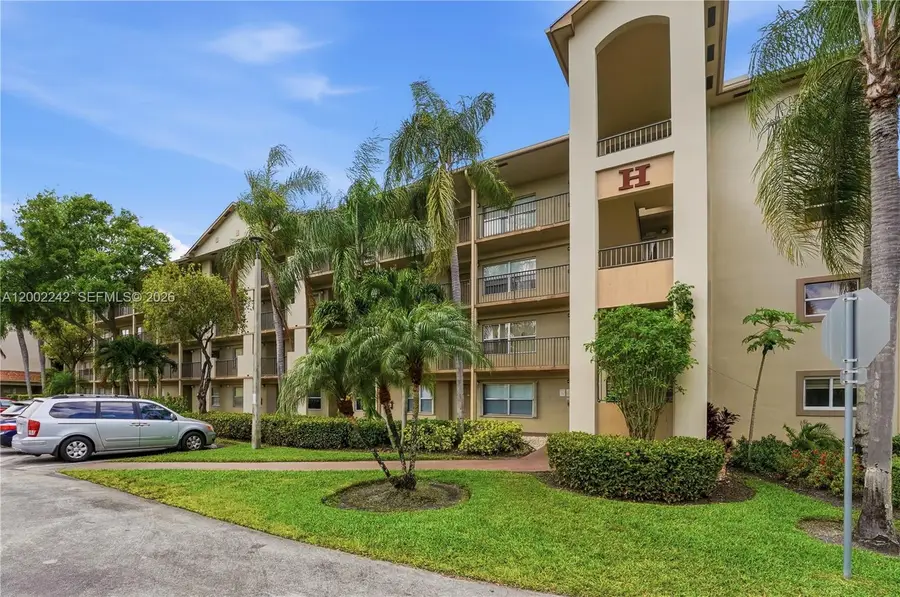 700 SW 137th Avenue #215H, Pembroke Pines, FL 33027 - #2
