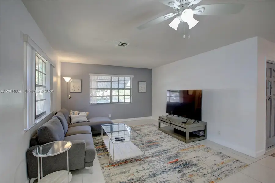 Address Withheld By Seller, Dania Beach, FL 33004 - #3