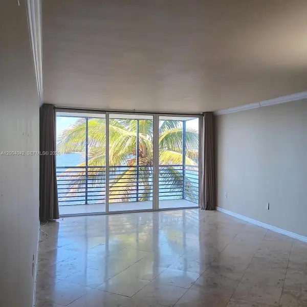 1075 NE Miami Gardens Drive #306, Miami, FL 33179