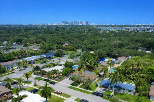2048 SW 27th Avenue, Fort Lauderdale, FL 33312