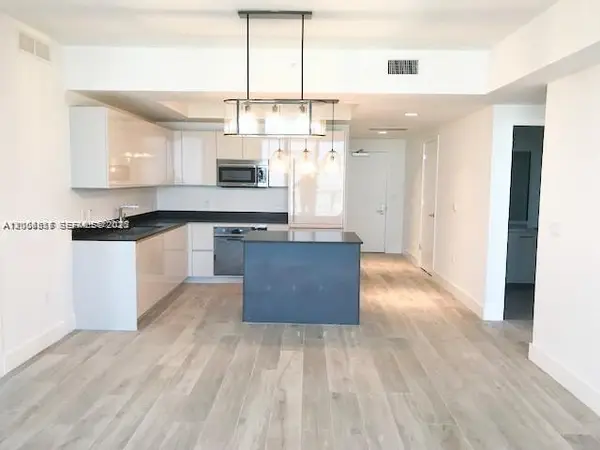 1010 Brickell Avenue #4609, Miami, FL 33131
