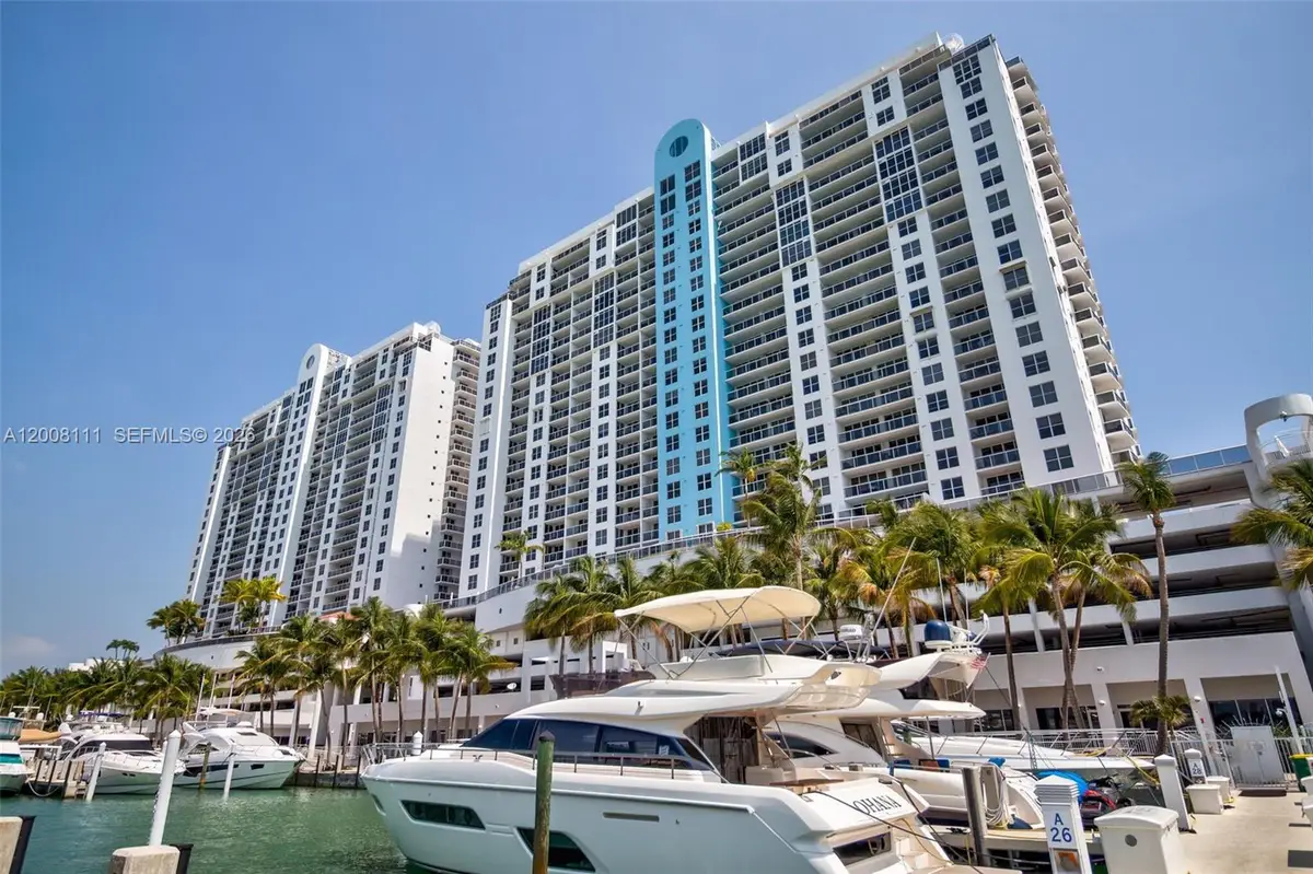 1800 Sunset Harbour Drive #2105, Miami Beach, FL 33139 - #1