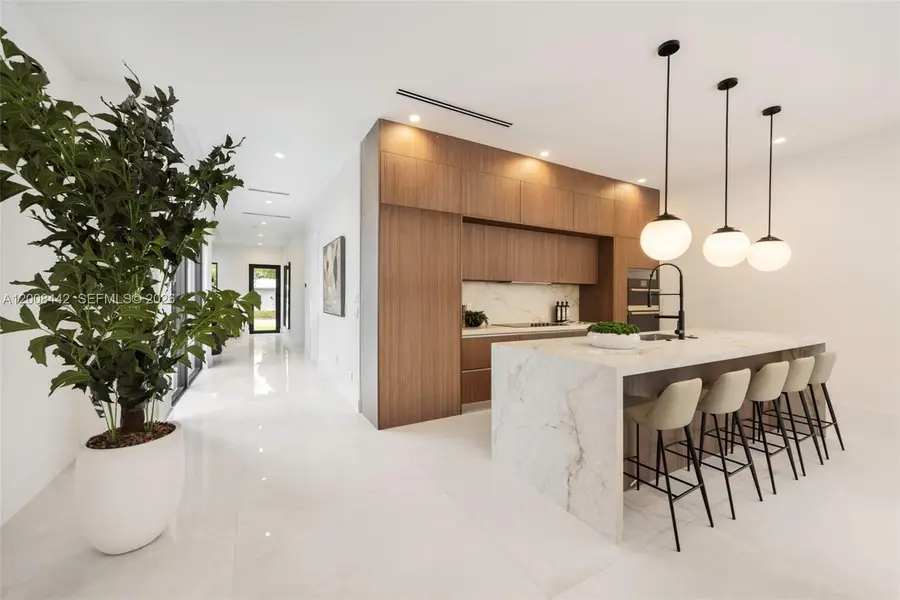 1122 NE 10, Fort Lauderdale, FL 33304 - #3