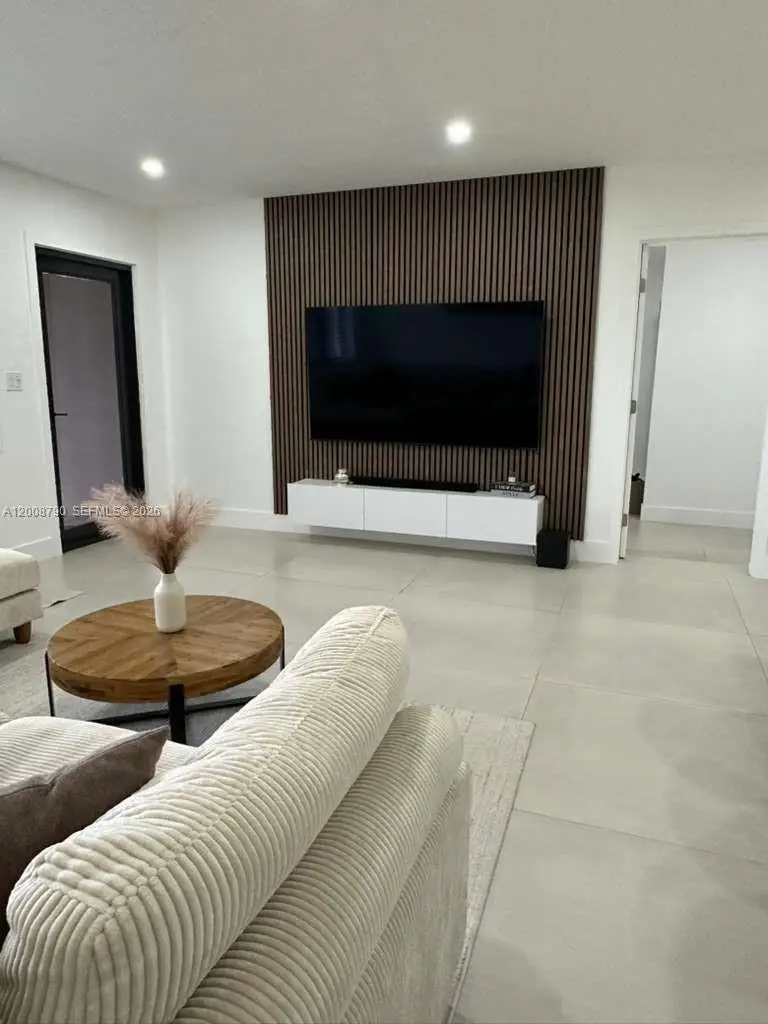 1524 NE 14th Terrace, Fort Lauderdale, FL 33304 - #2