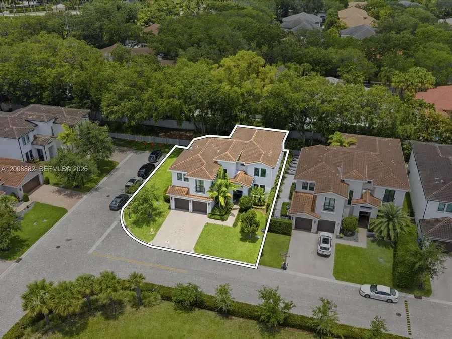 3439 N Brookfield Circle N, Hollywood, FL 33312 - #3