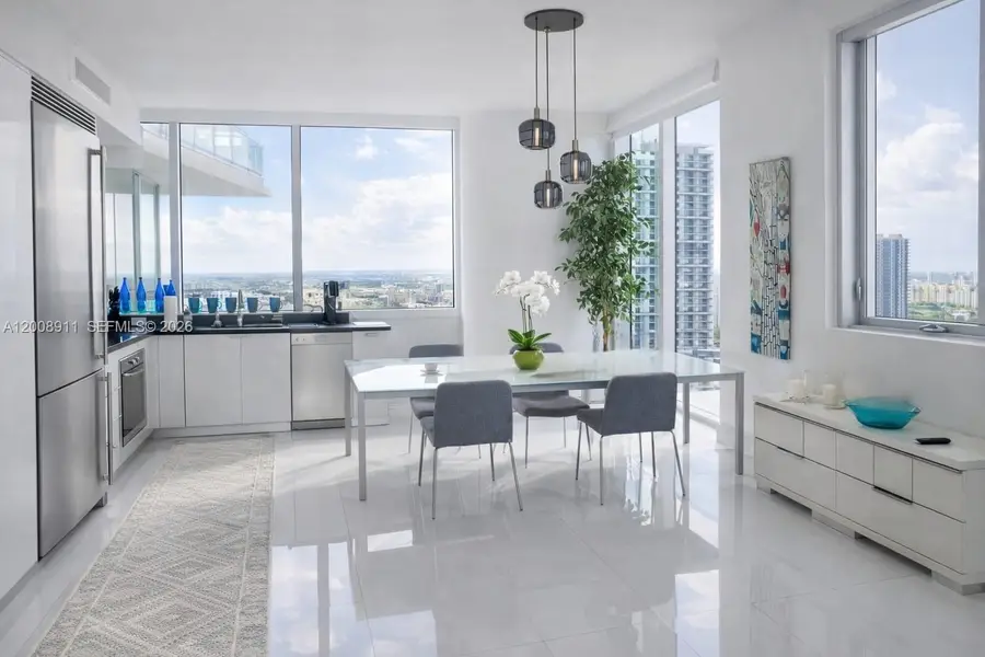92 SW 3rd Street #2510, Miami, FL 33130 - #3