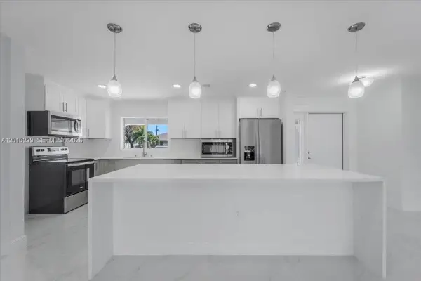 105 SE 45th, Cape Coral, FL 33904