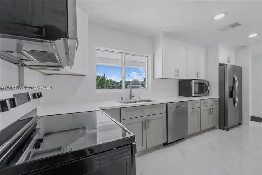 105 SE 45th, Cape Coral, FL 33904 - #2