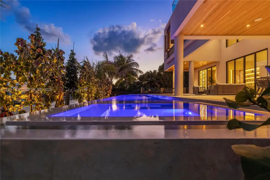 2006 NE 124th Street, North Miami, FL 33181 - #2