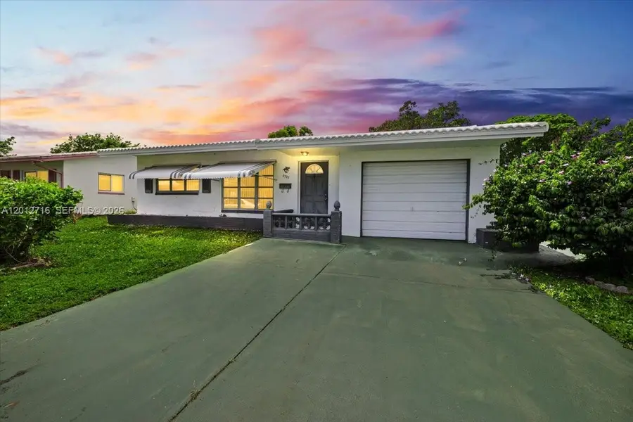 5721 NW 87th Avenue, Tamarac, FL 33321 - #2