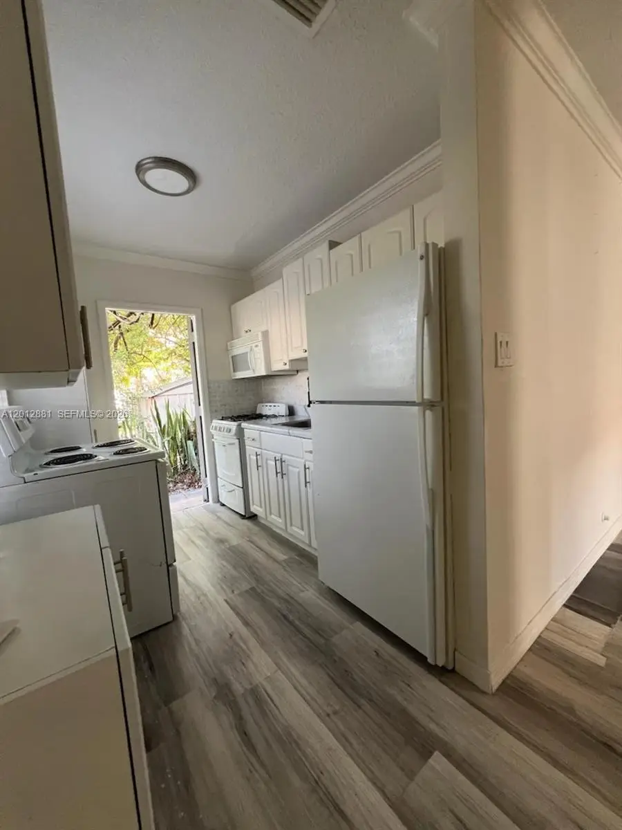 915 N 19th Avenue, Hollywood, FL 33020 - #3