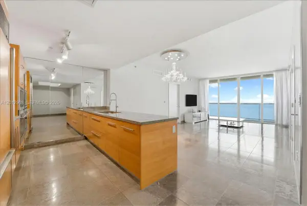 465 Brickell Avenue #4805, Miami, FL 33131