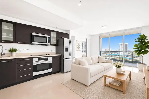 90 SW 3rd Street #1608, Miami, FL 33130