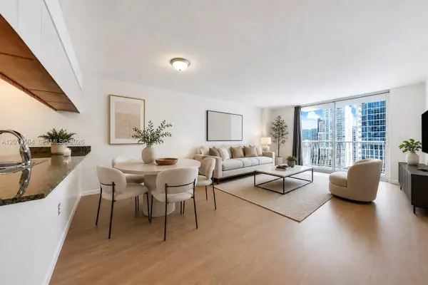 1200 Brickell Bay Drive #3122, Miami, FL 33131