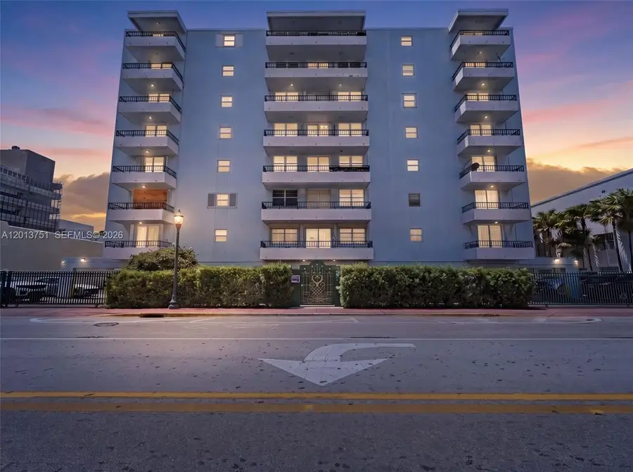 720 Collins Avenue #204, Miami Beach, FL 33139 - #2