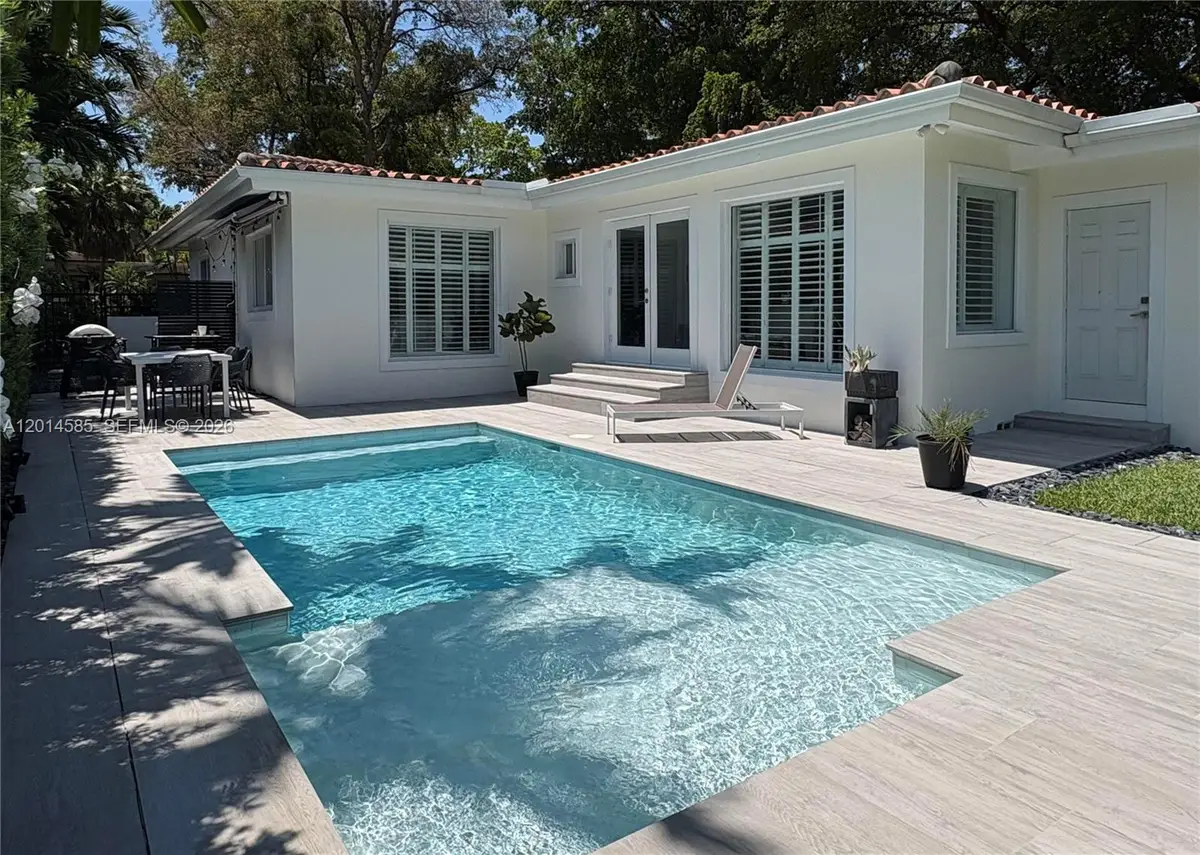 631 Santurce Avenue, Coral Gables, FL 33143 - #1