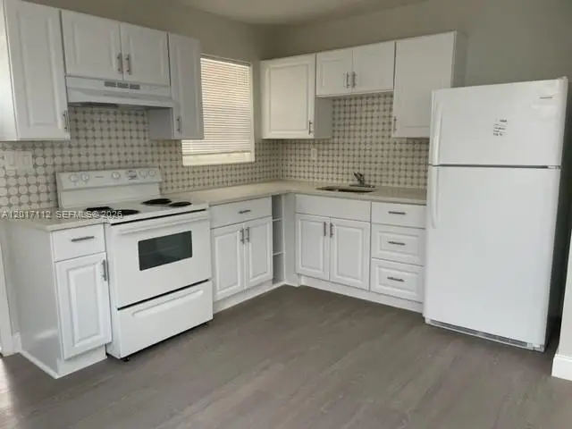 Address Withheld By Seller, Fort Lauderdale, FL 33311 - #2