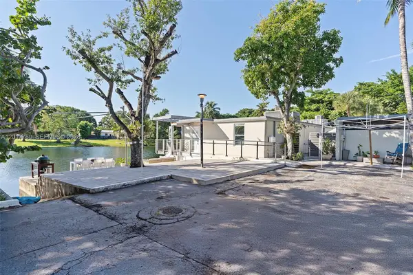 6616 E Miami Lakes Drive E, Miami Lakes, FL 33014