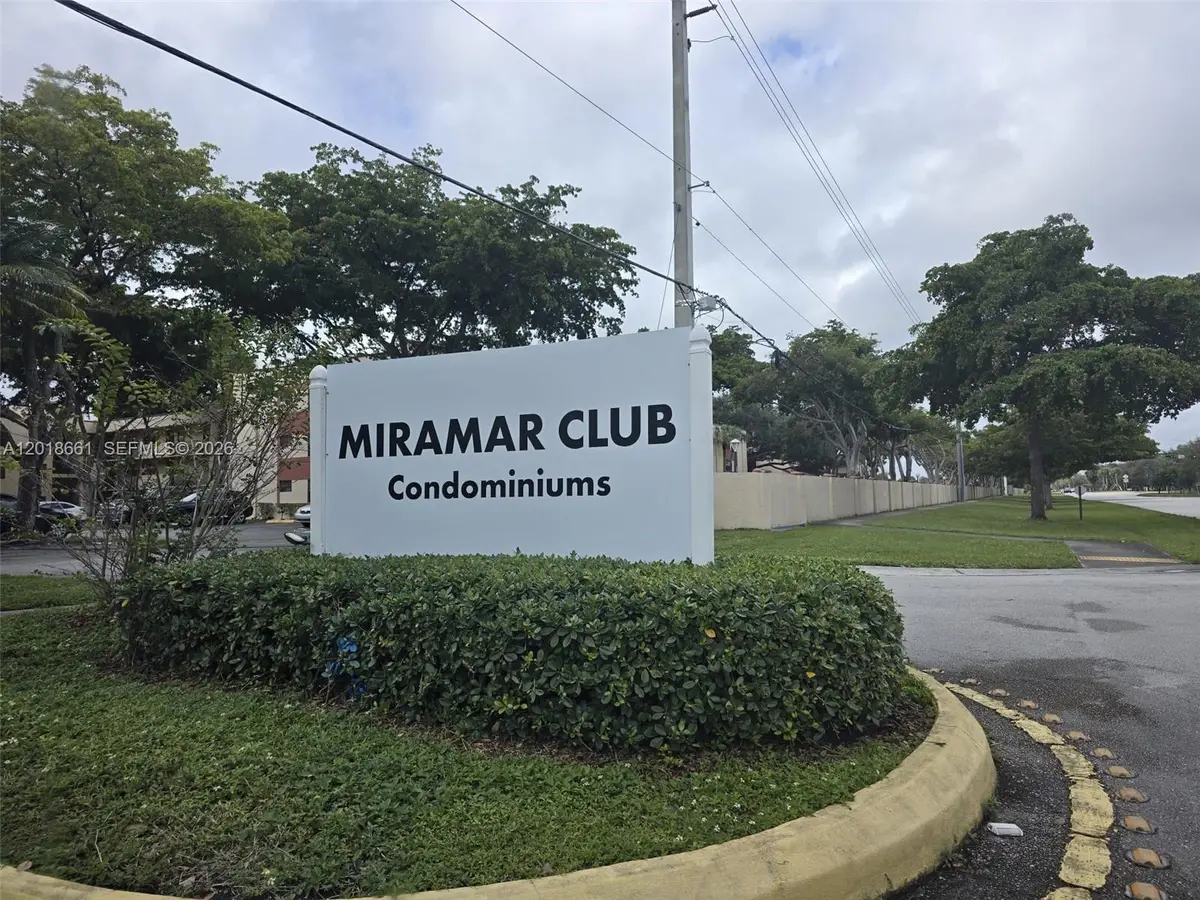 3396 Foxcroft Rd 113 #113, Miramar, FL 33025 - #1