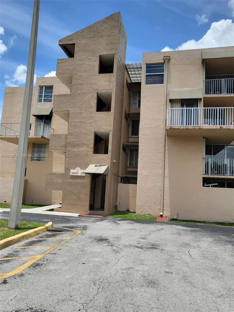 10801 SW 109th Court #D305, Miami, FL 33176 - #3