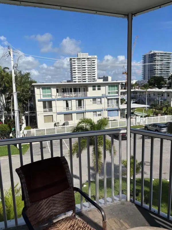 720 Bayshore Drive #301, Fort Lauderdale, FL 33304