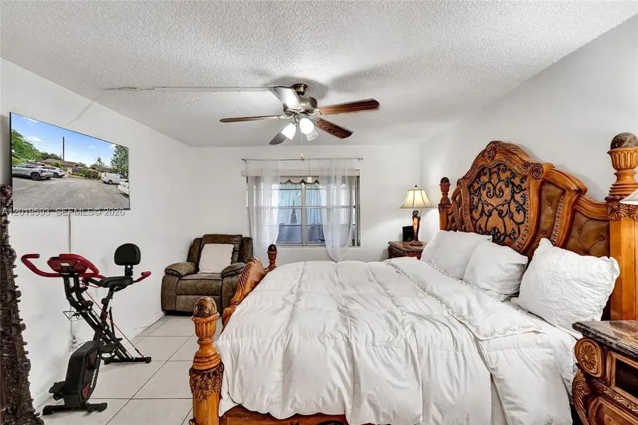 123 Briarwood Circle #25, Hollywood, FL 33024 - #3