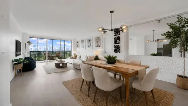 20301 W Country Club Drive #1126, Aventura, FL 33180