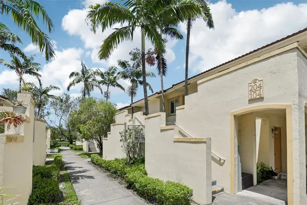 6235 SW 47th Manor #201, Davie, FL 33314