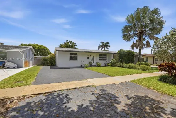 4966 SW 93rd Avenue, Cooper City, FL 33328