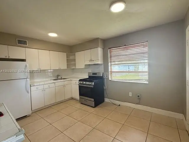 4300 SW 67th Avenue #50, Miami, FL 33155 - #2