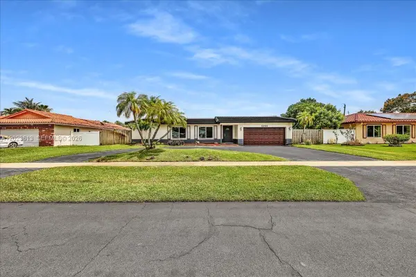 5260 SW 10th Court, Plantation, FL 33317