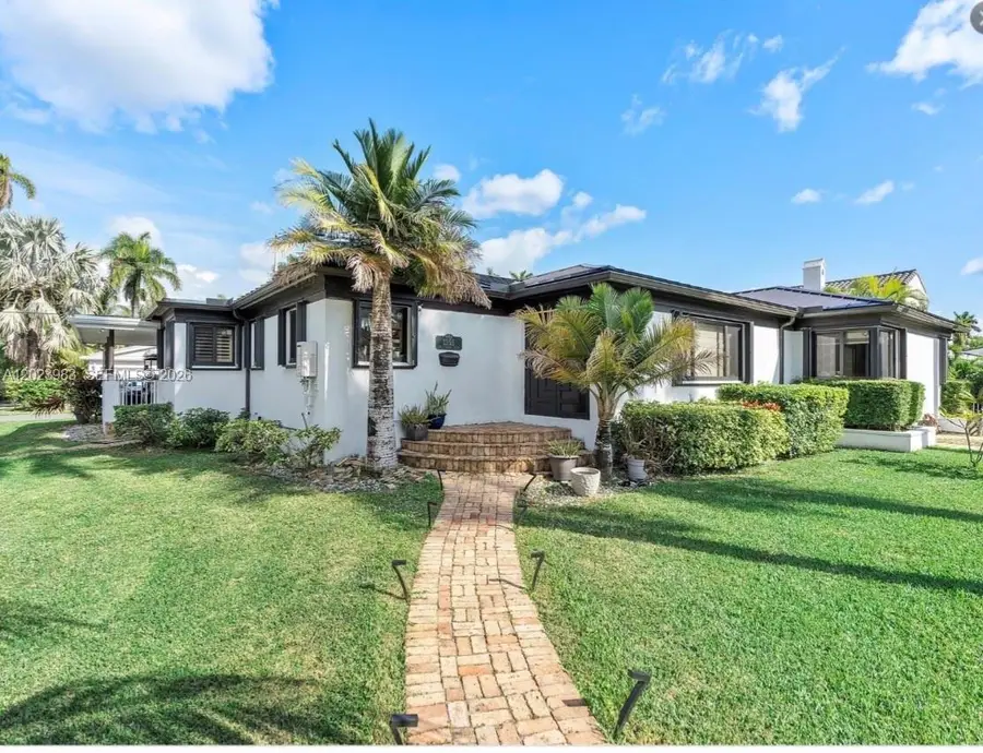 Address Withheld By Seller, Hollywood, FL 33019 - #2