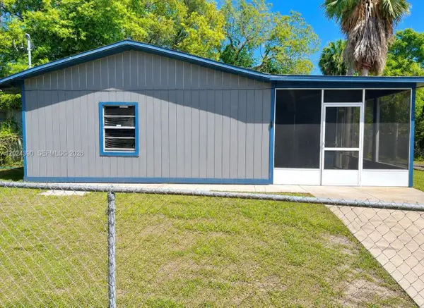 8301 N Klondyke Street, Tampa, FL 33604