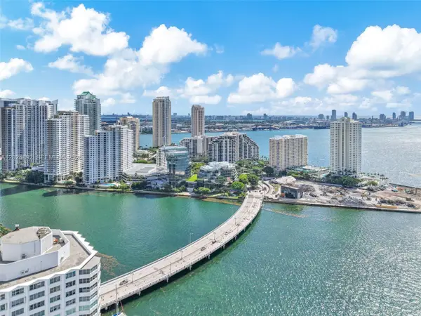 950 Brickell Bay Drive #4204, Miami, FL 33131