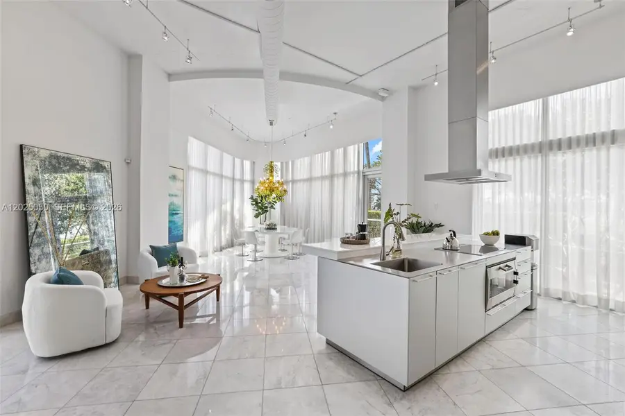 2001 Meridian Avenue #101, Miami Beach, FL 33139 - #2