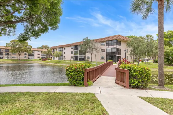 4950 E Sabal Palm Boulevard #106, Tamarac, FL 33319