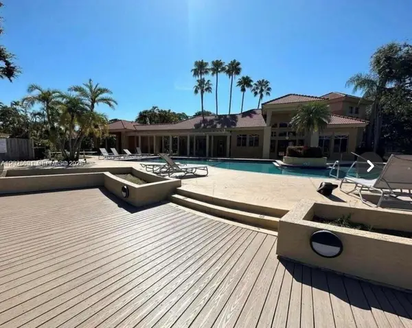 4807 Via Palm Lakes #1520, West Palm Beach, FL 33417