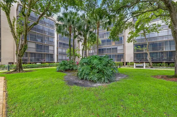 2814 N 46th Avenue #H475, Hollywood, FL 33021
