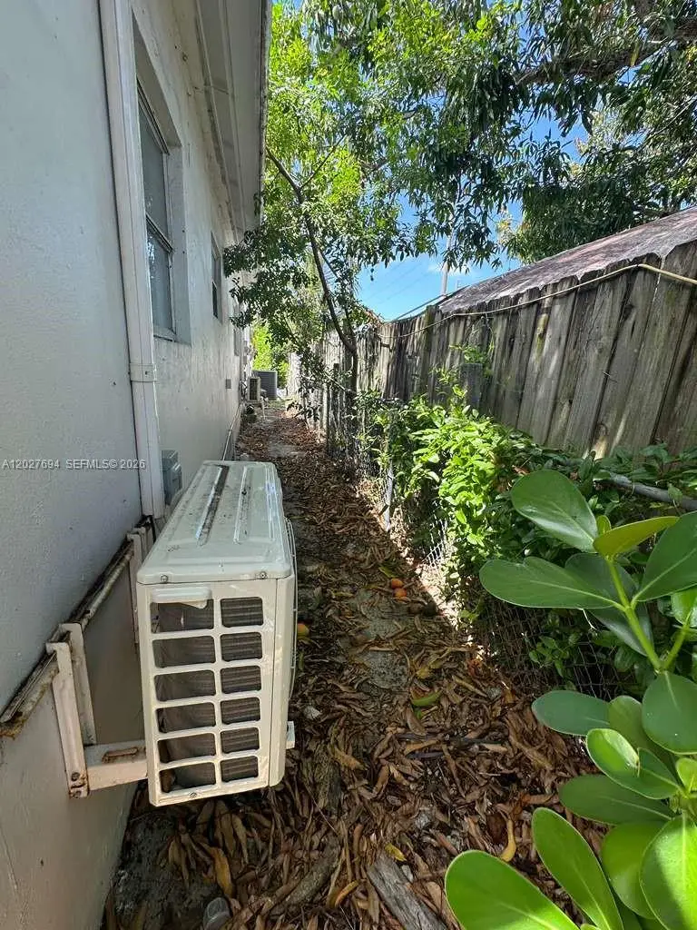 685 SW 7th Terrace, Dania Beach, FL 33004 - #2