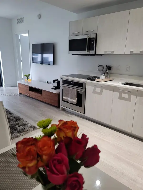 55 SW 9th Street #2709, Miami, FL 33130