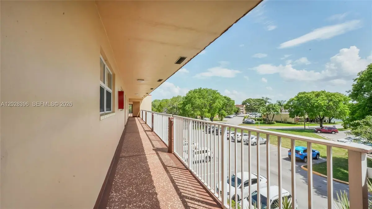 2811 N Pine Island Road #302, Sunrise, FL 33322 - #1