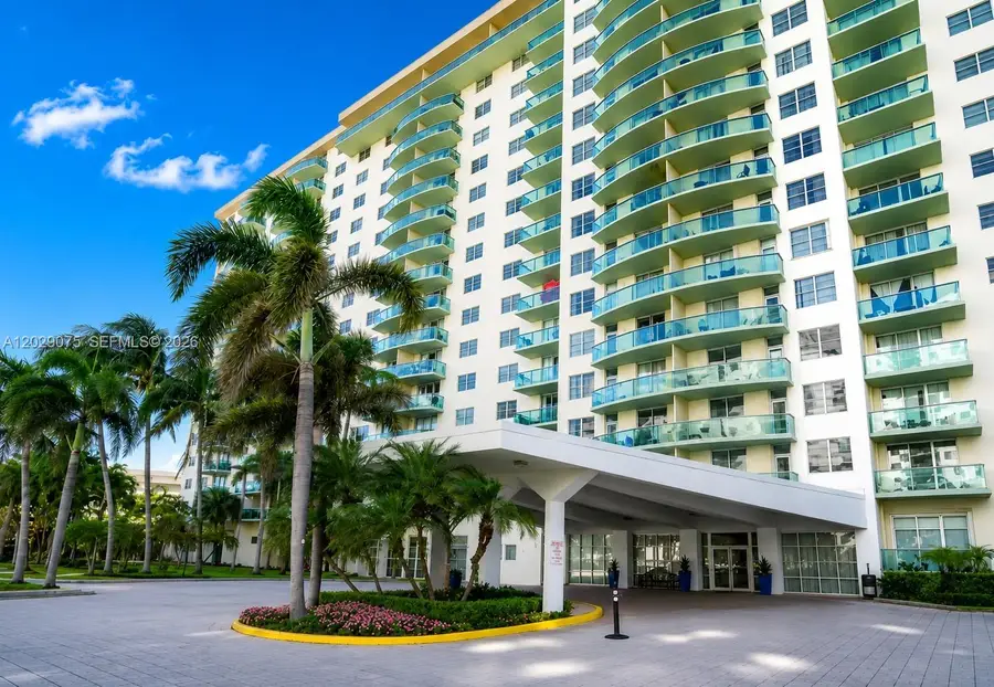 19390 Collins Avenue #1419, Sunny Isles Beach, FL 33160 - #2