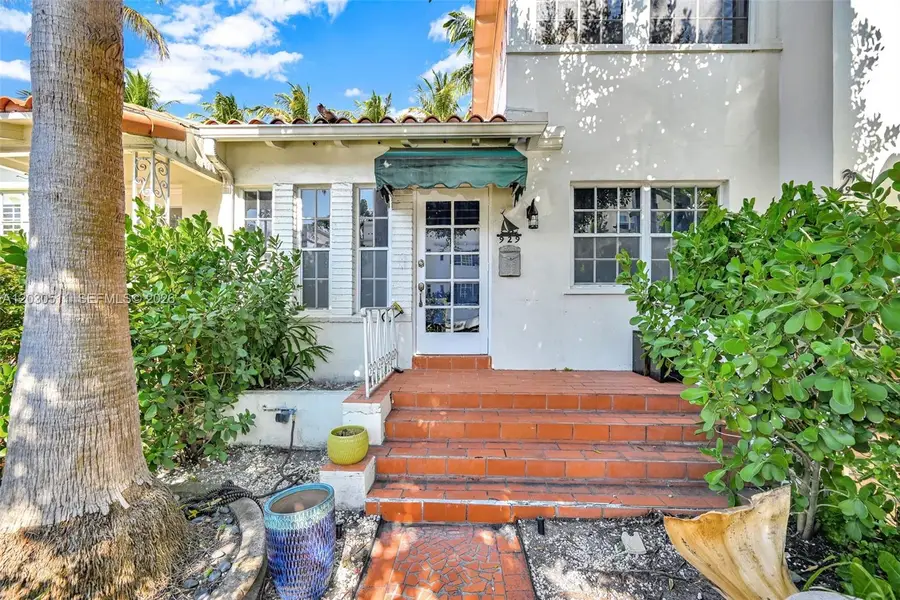 1605 Michigan Avenue #929, Miami Beach, FL 33139 - #2