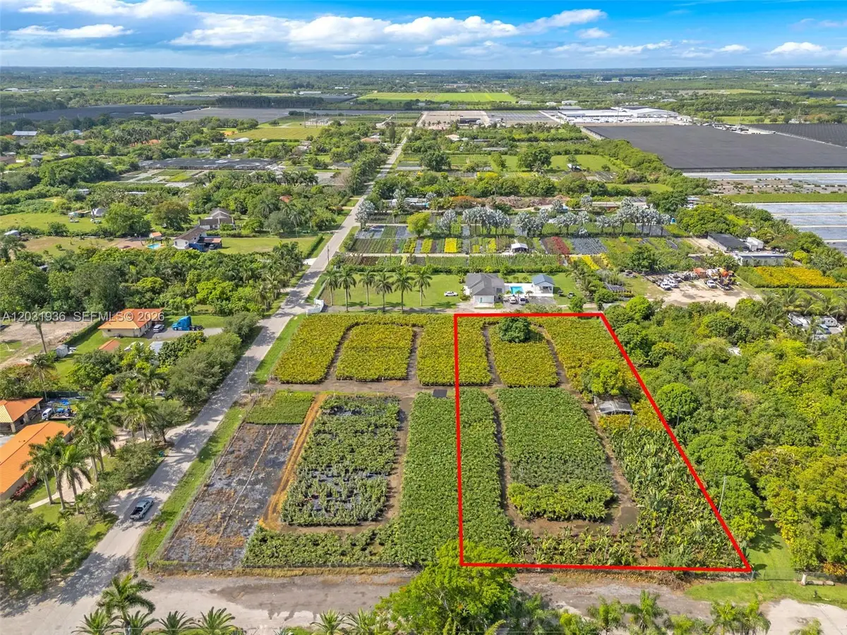 198 SW Thavenue 208 Street, Miami, FL 33187 - #1